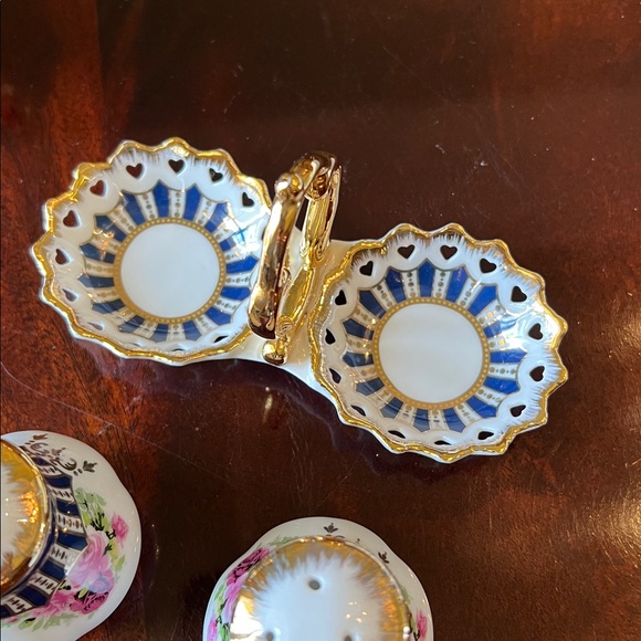 Antique Phai’s  Sugar Bowl and Salt/Pepper Server - Picture 7 of 8